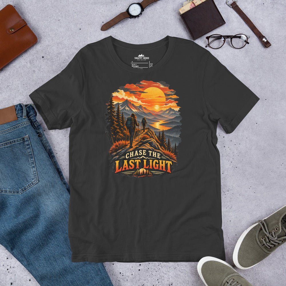 Chase The last Light Hiking Sun T-Shirt - Snappy Mood