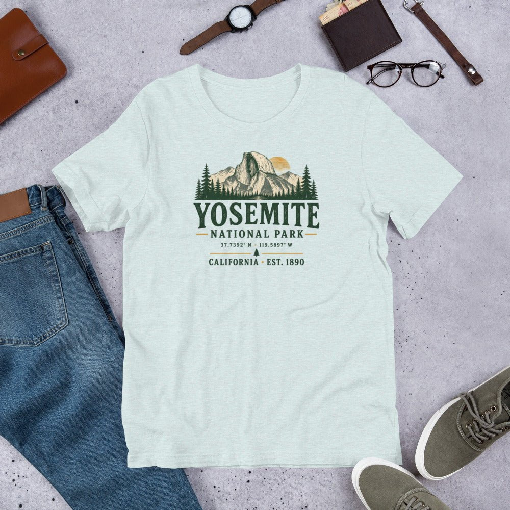 Yosemite National Park Half Doem Hiking T-Shirt - Snappymood