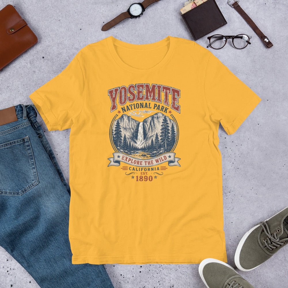 Yosemite National Park Waterfall Hiking T-Shirt - Snappymood