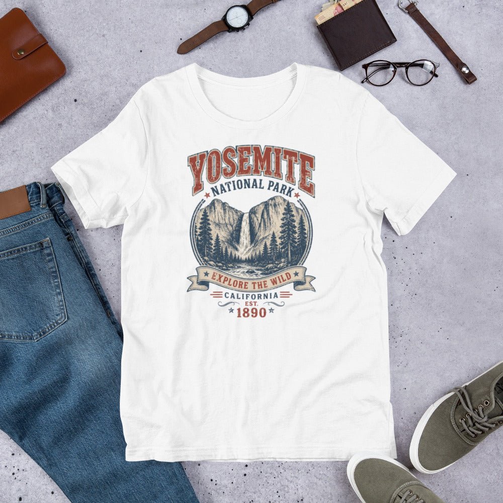 Yosemite National Park Hiking T-Shirt - Snappymood